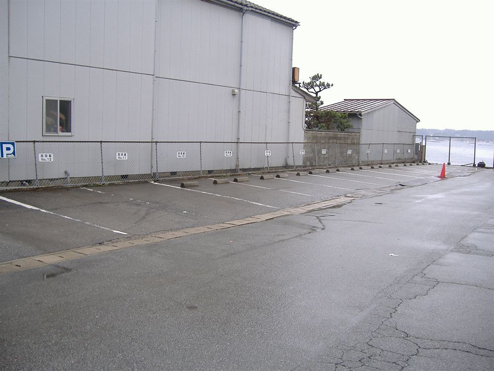 Kohan No Yado Yoshidaya Sado Exterior foto